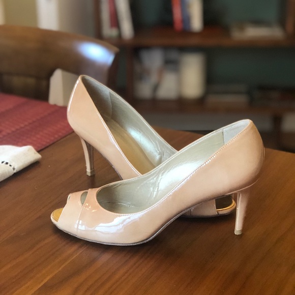 Stuart Weitzman Nude Patent Peep Toe Pumps Sz 9M - Picture 1 of 6